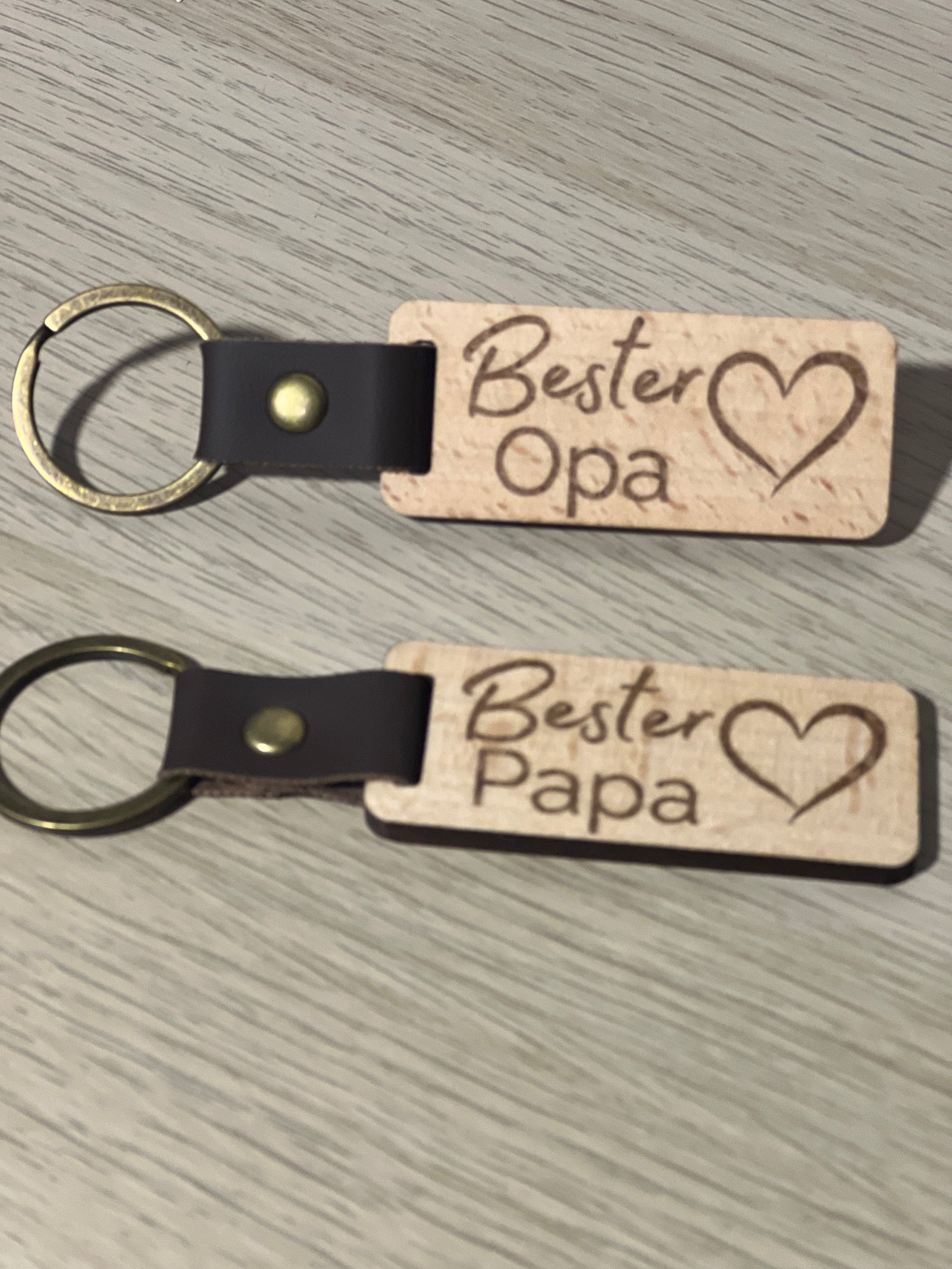 3D Schlüsselanhänger Holz Herz – Familie aus PLA – 3D Ganzjahresdeko – ASDEPRO