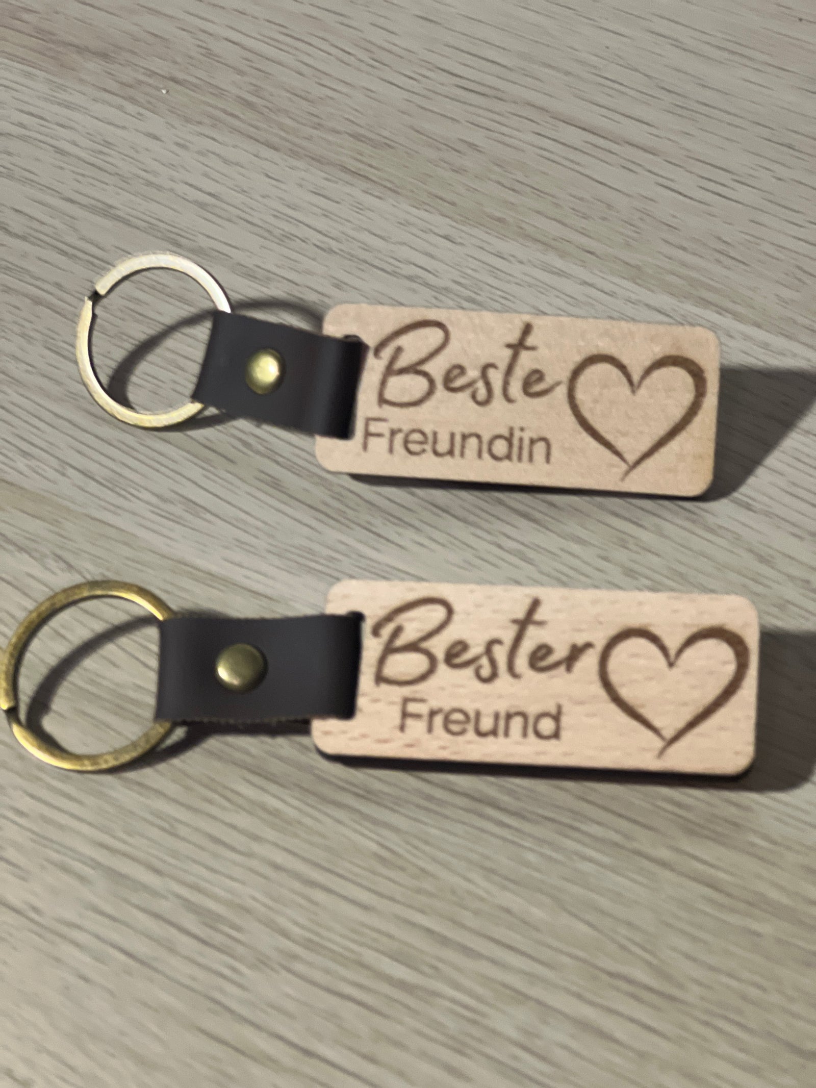 3D Schlüsselanhänger Holz Herz – Familie aus PLA – 3D Ganzjahresdeko – ASDEPRO