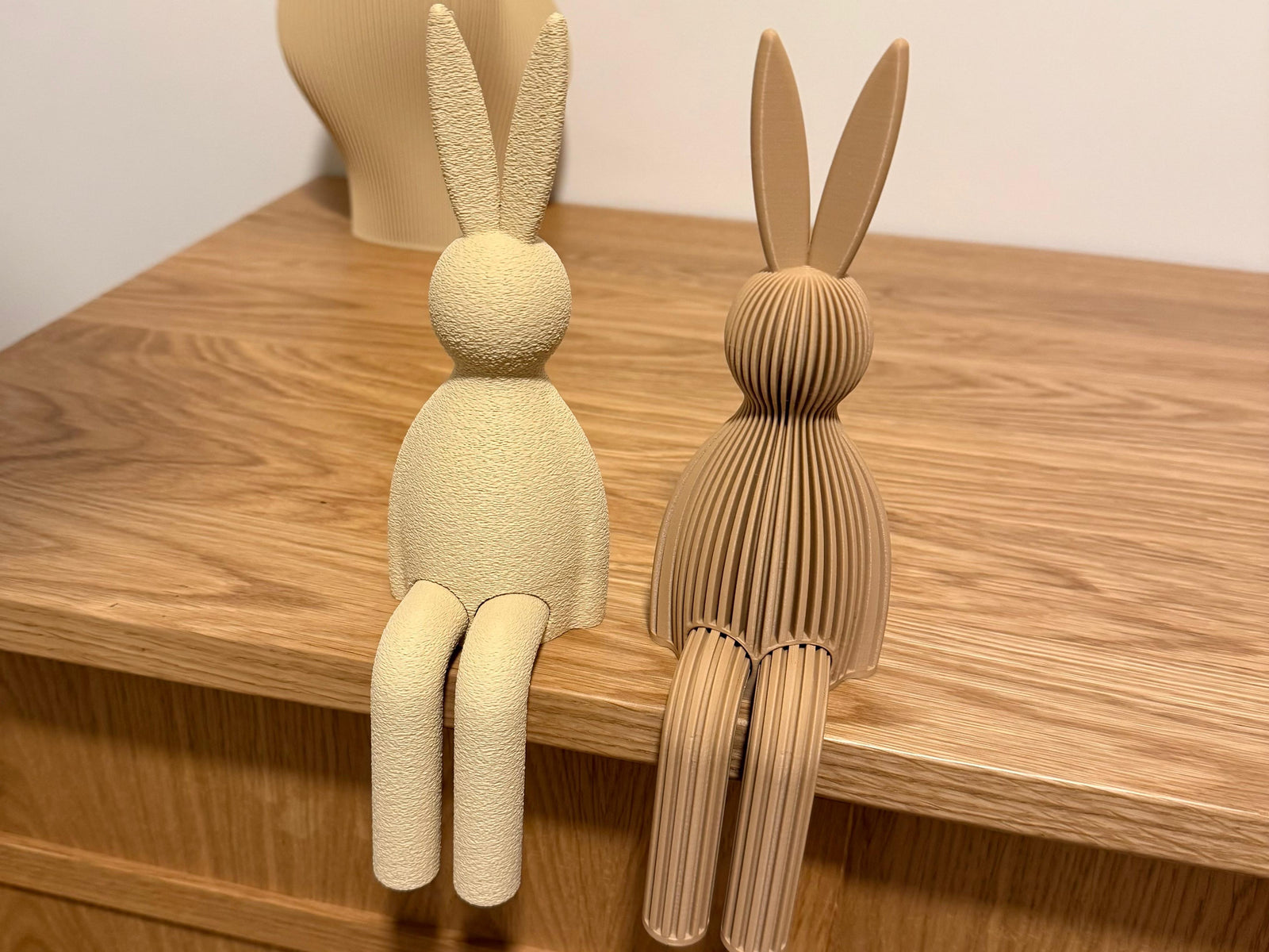 3D Sitzende Hasenfigur - Osterhase Minimalistisch - Osterdeko aus PLA – 3D Frühlings- und Osterdeko – ASDEPRO