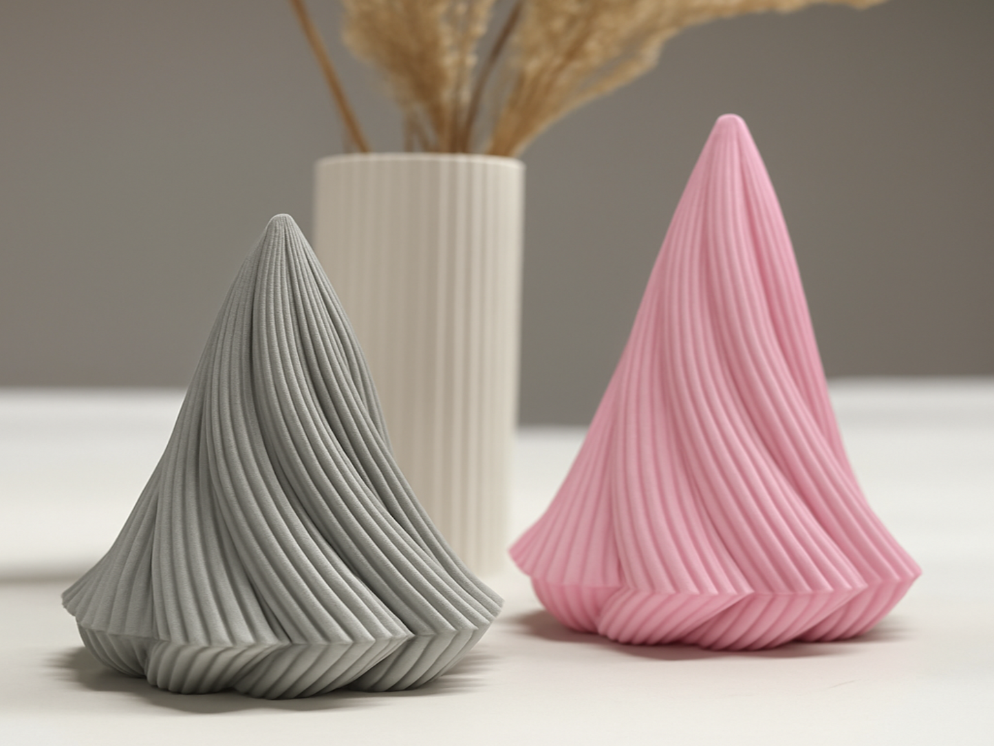 Moderner Tannenbaum aus 3D-Druck im skandinavischen Stil, matte Optik, schlichte Deko