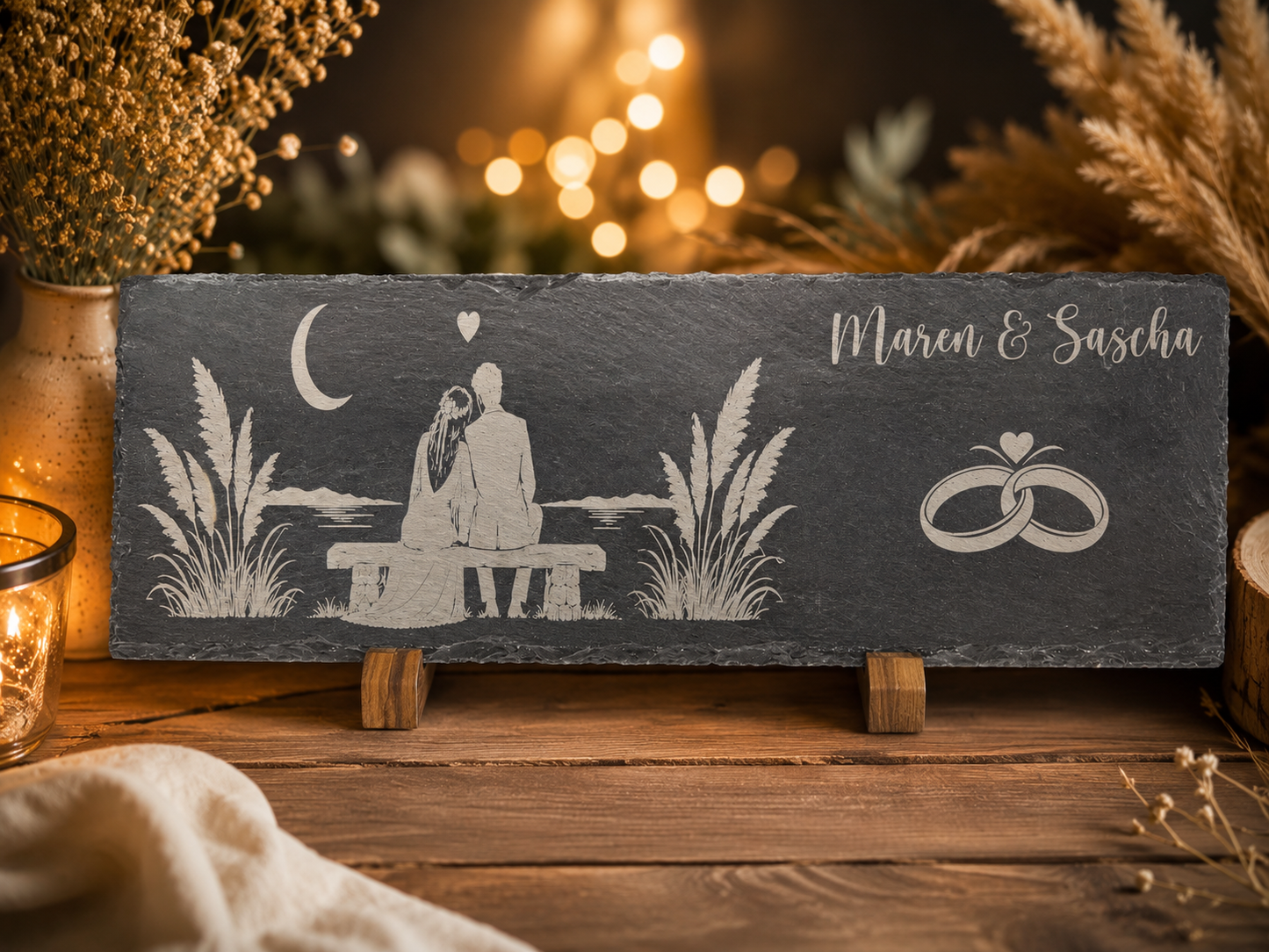 Personalisierte Hochzeitsplatte aus Naturschiefer mit Lasergravur – im minimalistischen Skandi/Japandi-Design (Ansicht 2)
