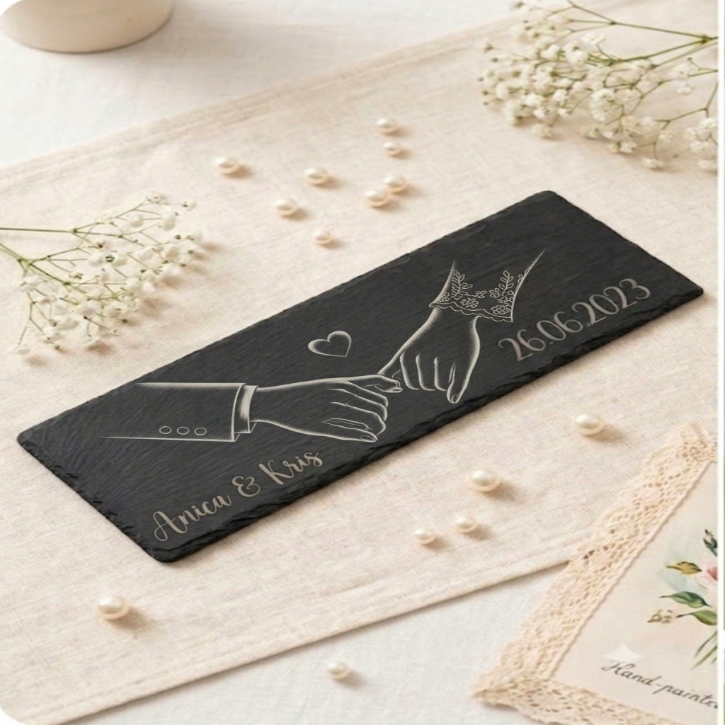 Personalisierte Hochzeitsplatte mit Wunschgravur handgemacht von ASDEPRO – in klarer, reduzierter Formsprache