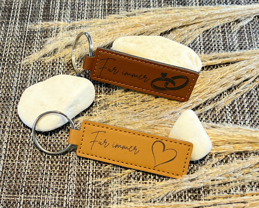 Schlüsselanhänger Leder Herz & Ringe – Paarmomente